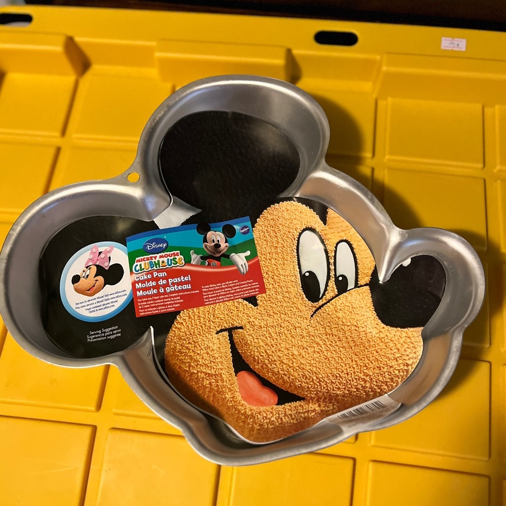 Wilton Novelty Cake Pan-Mickey Mouse Clubhouse 13"X12"X2"